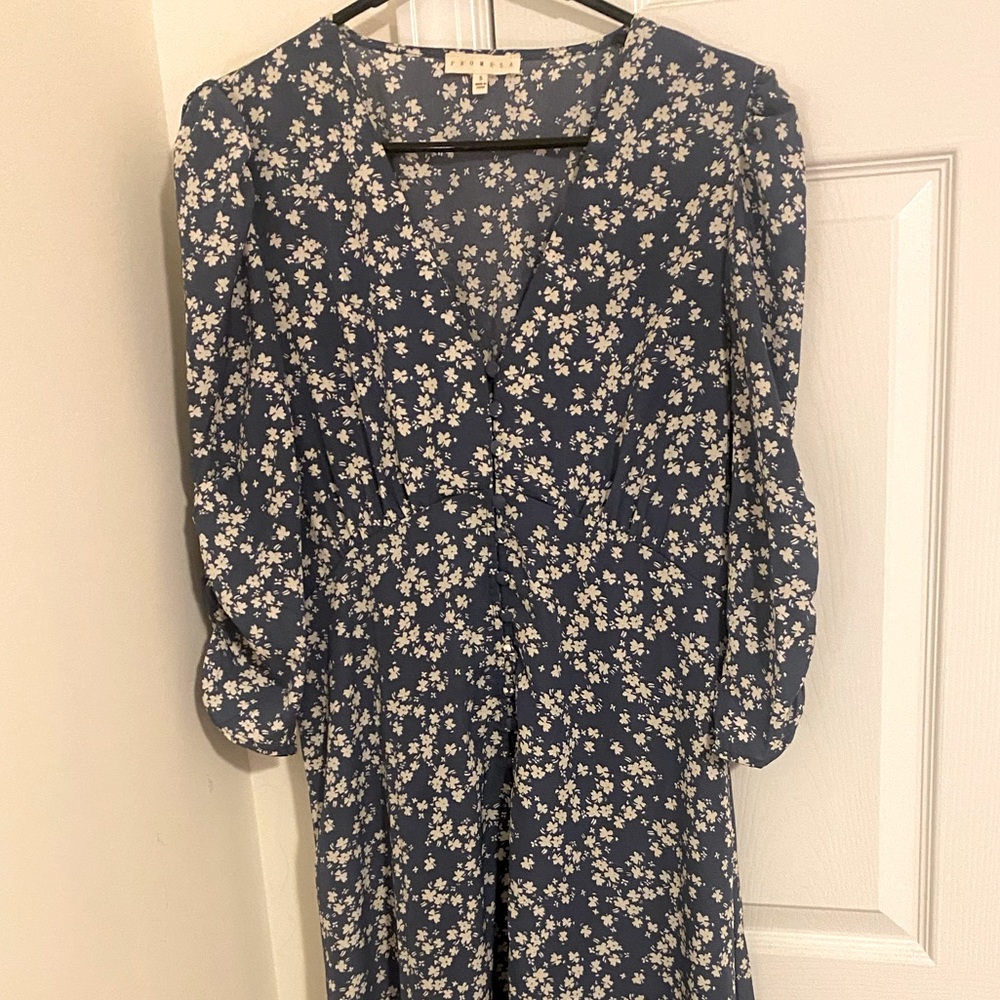 Promesa blue floral midi/maxi dress.